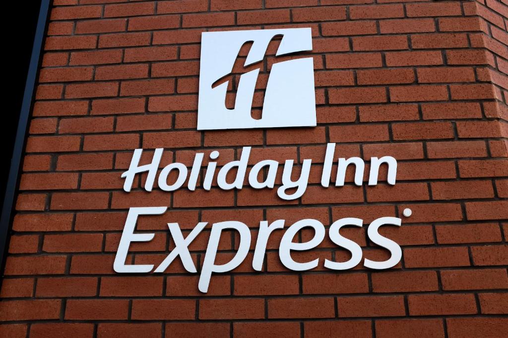hotel holiday inn express tbilisi